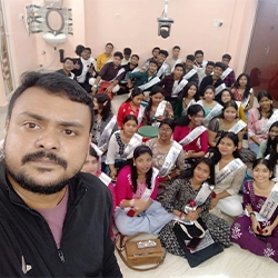 Chemistry teacher Mr. Abhijit Banerjee in Sodepur